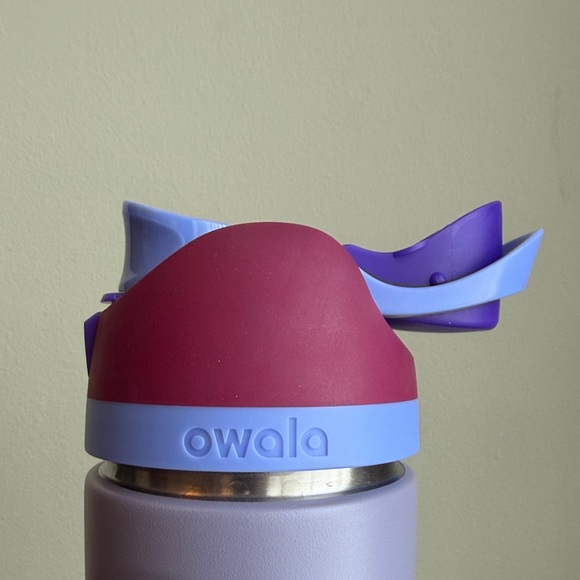 Owala Purple and Pink Water Bottle 24oz - Picture 3 of 9